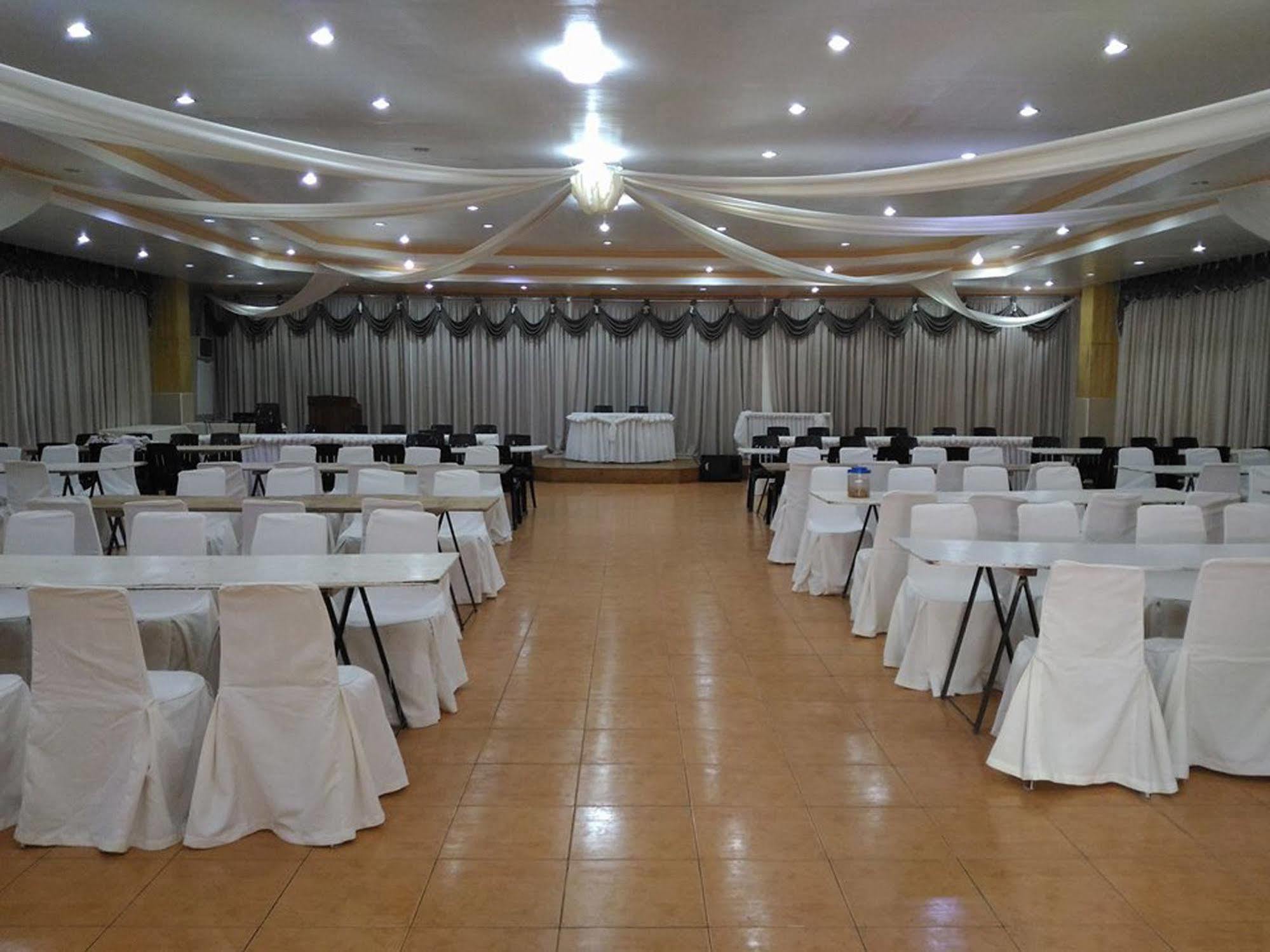 Tubod Flowing Water Resort Minglanilla Kültér fotó